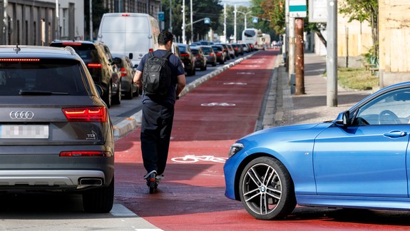 Deti jazdia na elektrokolobežkách bez prilby, NÚDCH eviduje nárast úrazov hlavy