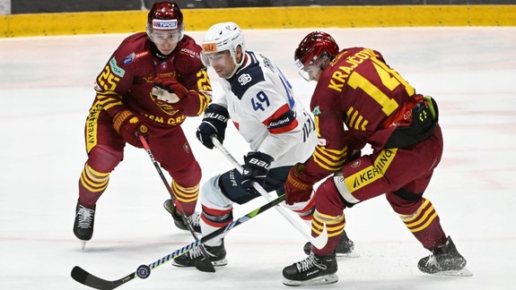 Hokej: Slovan prehral doma s Trenčínom 1:2