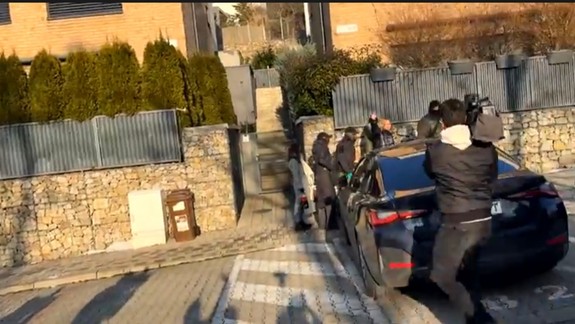 V dome Z. Šubovej v Devínskej Novej Vsi zasahovala polícia, podľa Demokratov ide o pomstu za kauzu Haciendy