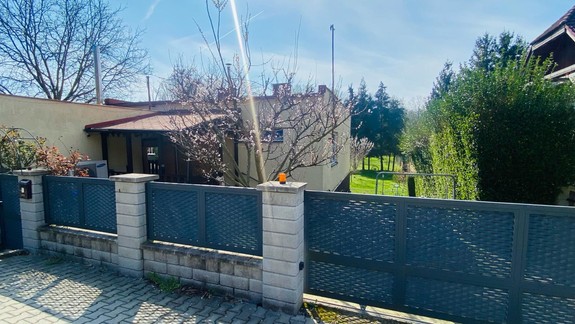 Razia na Devínskej ceste: Policajti vtrhli do domu dílerov drog