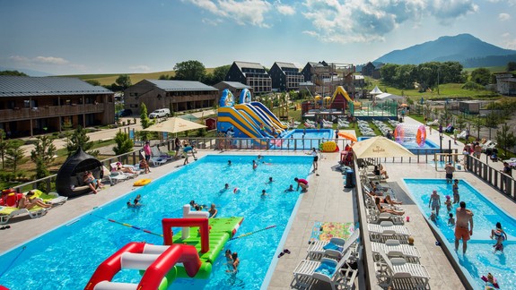 Kopec zážitkov priamo pod horami na vás čaká v Demänová Rezort