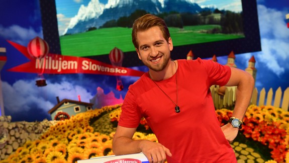 ROZHOVOR: Samuel Tomeček vyrastal v Petržalke, žil v Karlovke a hudobné štúdio má v Ružinove. Kde sa cíti doma?