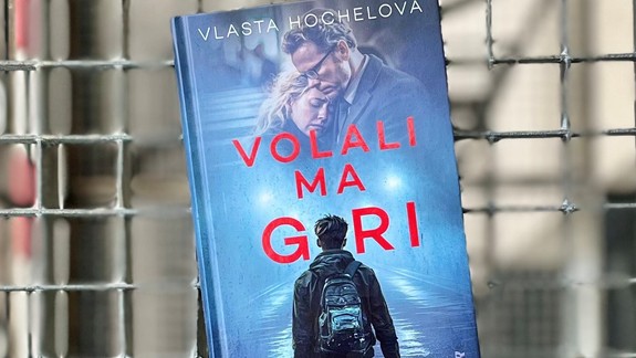 Volali ma Giri je román, ktorý vás zasiahne listami z väzenia aj bolestivým príbehom jednej rodiny
