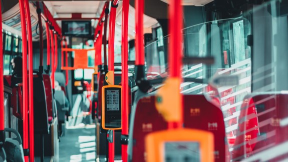 Cestovné v rámci Integrovaného dopravného systému zatiaľ zdvíhať neplánujú