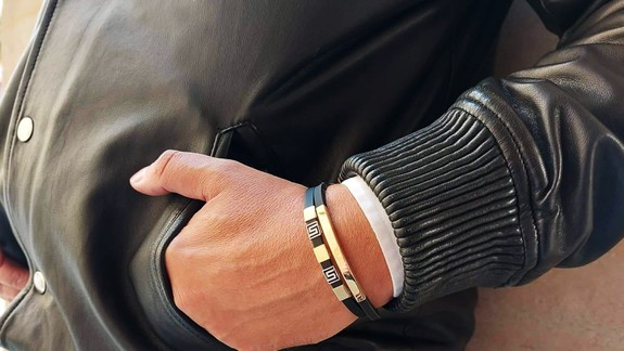 Typy mužov, ktorí nosia šperky: Nájdete medzi nimi toho svojho?