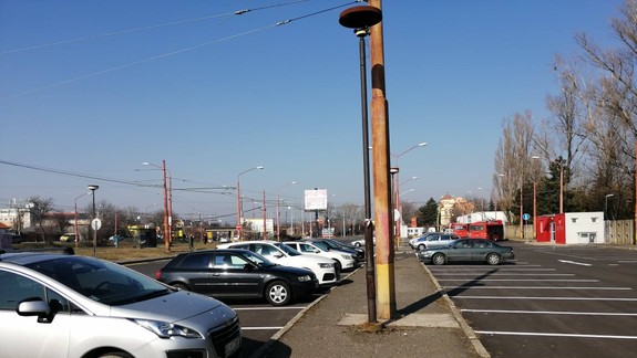 FOTO a VIDEO: Pozrite sa, nakoľko dnes boli využité záchytné parkoviská