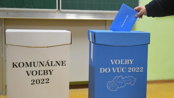 Voľby 2022: Začali sa spojené samosprávne voľby, miestnosti sú otvorené do 20.00 h