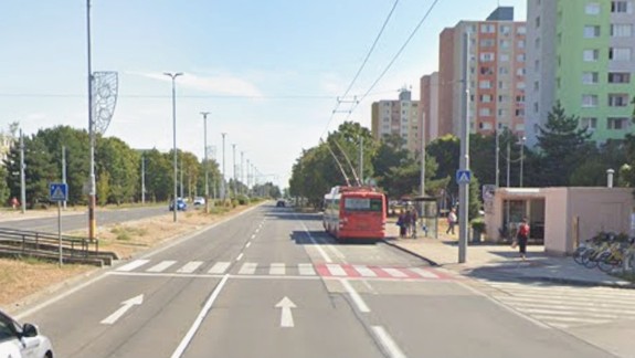 V Podunajských Biskupiciach zrazila vodička osobného auta 12-ročné dievča