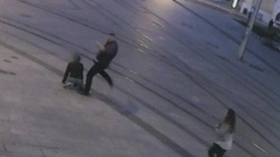 Hľadáme najnebezpečnejšie miesta v Bratislave. Pozrite si, ako odpovedali policajti na ponosy občana