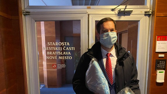 Na území Nového Mesta by malo byť dosť rúšok pre tých, ktorí ich najviac potrebujú...