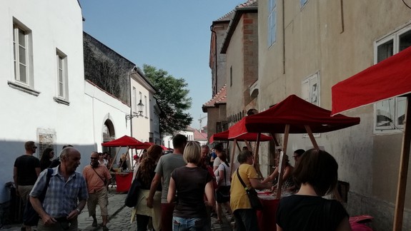 FOTO: Kapitulská ulica dnes ukázala verejnosti svoje zákutia