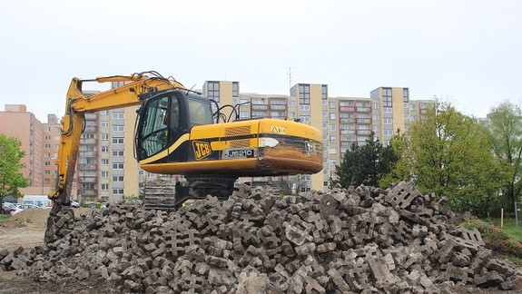 A opäť zvrat: Súd prikázal pozastaviť práce v lokalite Pri kríži 