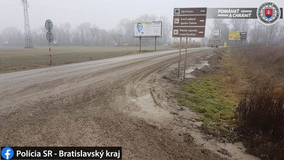 VIDEO: Polícia zabránila znečisteným vozidlám zo stavby D4 a R7 vstup na vozovku