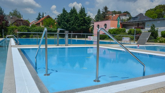 Ktoré kúpaliská a vodné plochy už schválili hygienici ako vhodné na kúpanie?