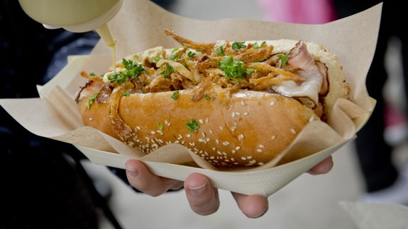 Odborníci varujú! Streetfood sa stal neoddeliteľnou súčasťou kultúrnych podujatí: Letné horúčavy však zvyšujú riziko kontaminácie potravín