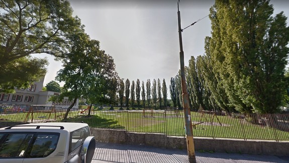 Školáci zo ZŠ Dubová sa budú môcť cítiť bezpečnejšie - mestská časť oreže topole v okolí