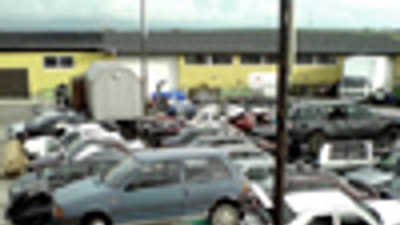 Pri Slovnafte bude zariadenie na zber starých áut