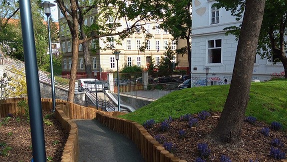 FOTO: Takto vyzerá nový parčík na Svoradovej v centre mesta