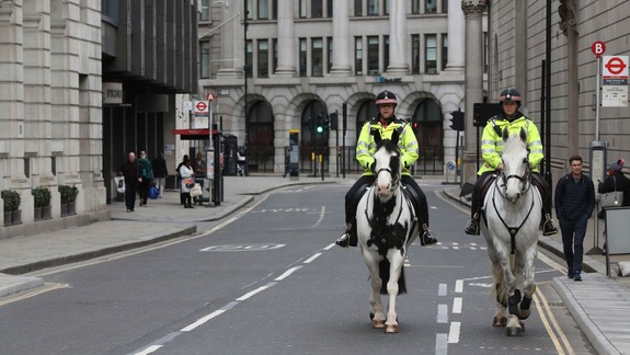 Ako sa chránia Briti a prečo nenosia rúška? Prezradila nám to farmaceutka Zuzana, ktorá žije v anglickom Bristole