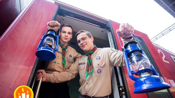 Rýchlik Tatran povezie z Bratislavy do Košíc vzácny náklad - Betlehemské svetlo...