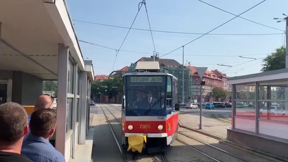 VIDEO: Neuveriteľné. Viete, čo celé roky brzdilo električky na Trnavskom mýte?