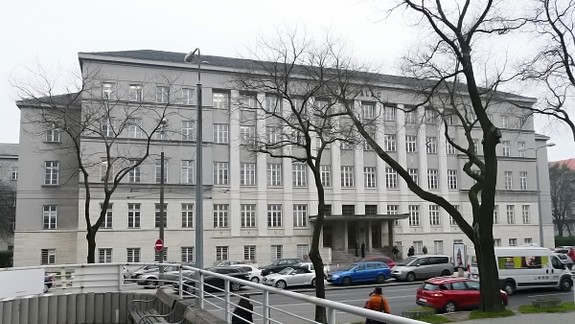 Termín procesu v kauze vrážd starčekov vo Vinosadoch vytýčený nie je