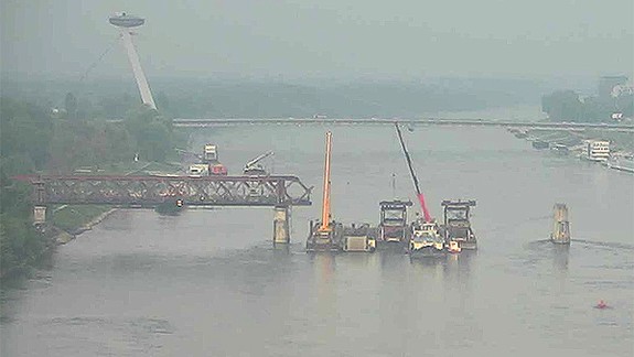 Od pondelka sa doprava na Dunaji vráti do pôvodnej dráhy