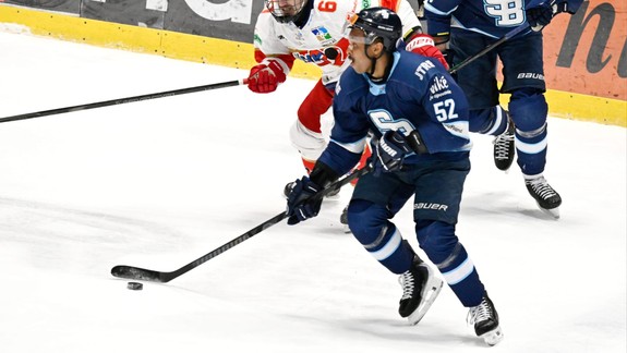 Hokej: Slovanistu Acolatseho potrestali zákazom štartu v jednom zápase