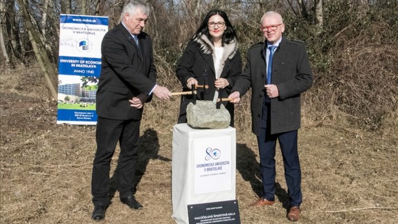 Pri Ekonomickej univerzite postavia viacúčelovú športovú halu. Slúžiť bude aj verejnosti