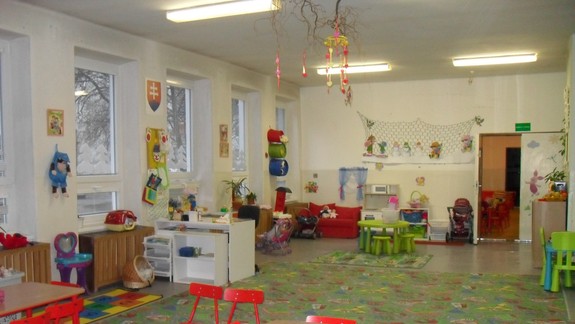 V Karlovej Vsi menia od septembra poplatky v škôlkach a školách