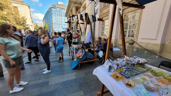 Spojte príjemné s užitočným: Začínajú sa Radničkine trhy, môžete pomôcť ľuďom s hendikepom