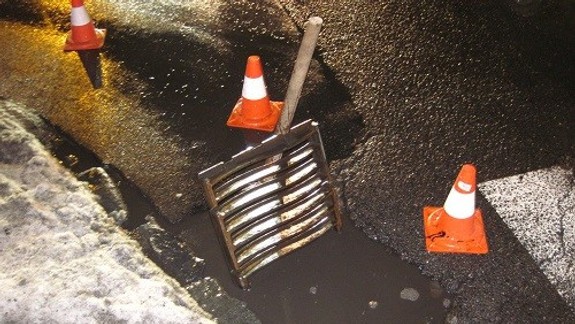 Upchaté kanály znepríjemňujú život obyvateľom v celom meste