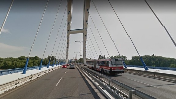 Dráma na Moste Apollo: Muž chcel skokom do Dunaja ukončiť svoj život