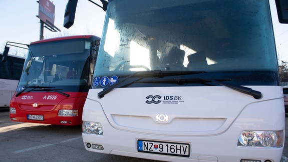 Obyvatelia Ukrajiny budú mať na území kraja bezplatnú prímestskú autobusovú dopravu