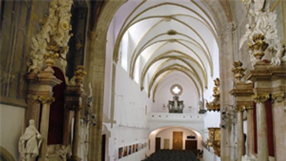 V Klariskách je výstava fotografií všetkých slovenských kostolov