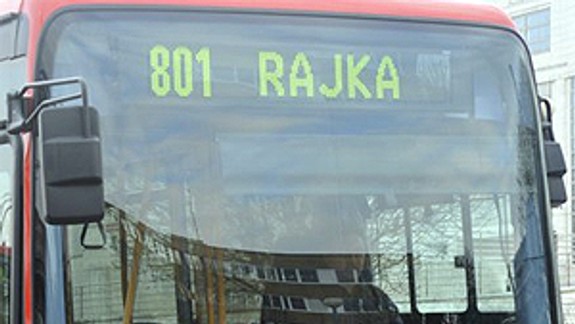 Linka č. 801 do Rajky bude jazdiť aj naďalej, mení sa však harmonogram