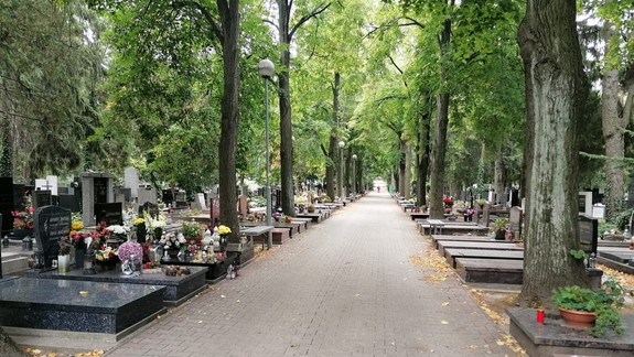 Mestská polícia posilňuje kontroly na cintorínoch a v ich okolí