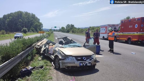 Tragická nehoda: Diaľnicu D2 v smere na Bratislavu uzavreli