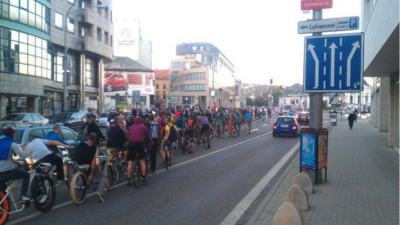 Dnešná cyklojazda cez centrum mesta sa ponesie v duchu protestu proti násiliu na ženách