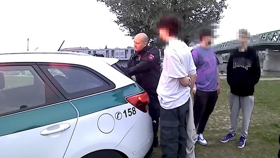 Ďaleko neušli: Mestskí policajti zadržali partiu maloletých sprejerov