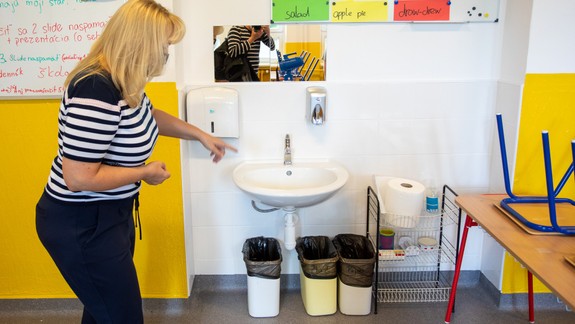 Do škôl sa vracajú žiaci od 1. po 5. ročník, všetko však bude trocha inak