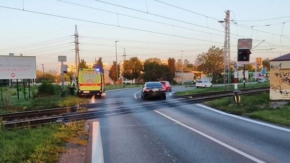 Nehoda na Vrakunskej: Žena stála príliš blízko pri koľajisku, vlak ju zachytil