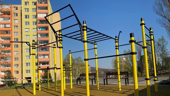 VIDEO: Dúbravka otvorí nové workoutové ihrisko cvičením