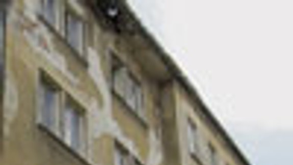 Spustnutý dom aj pozemok majú jedného pána