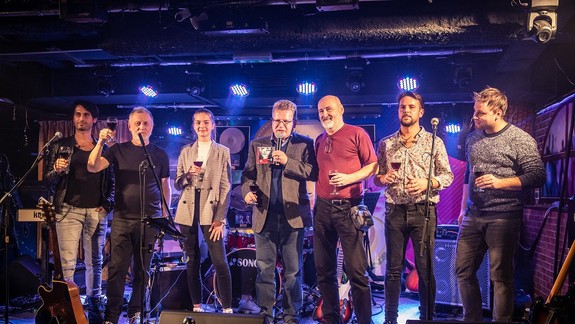 FOTO a VIDEO: Chlapci z Modusu krstili ich nový album ReGenerácia a ukázali aj novú Mariku...