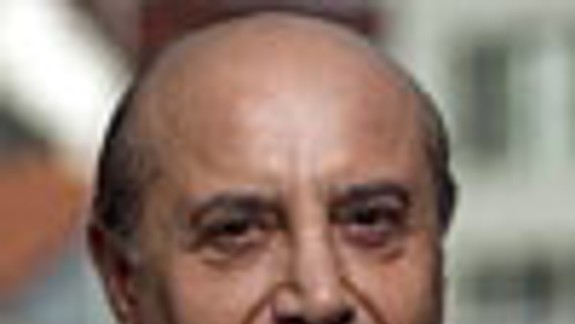 Komisia vyzvala V. Mikuša, aby sa vzdal mandátu