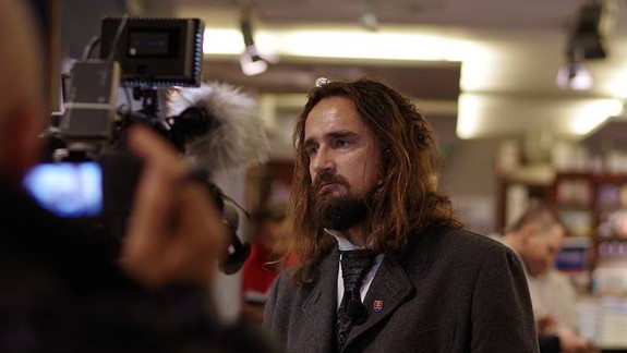 Pojednávanie so šéfredaktorom časopisu Zem a Vek sa má začať v stredu - obžalovaný je z extrémizmu a hanobenia rasy