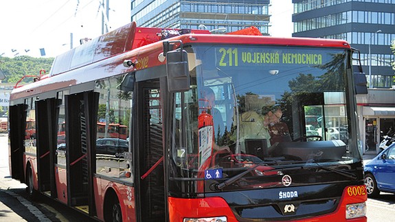 Prvých 15 nových trolejbusov MHD premáva v uliciach
