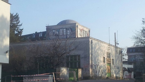 Nová sobášna sála či komunitný priestor? Ružinov by už čoskoro mohol kúpiť budovu bývalej radnice v Prievoze