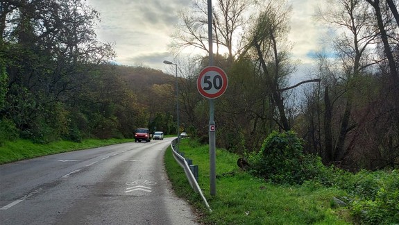 Zostane na Devínskej ceste 50-tka? Vodiči zostali prekvapení, na jeseň sa povolená rýchlosť zvykla meniť na 70 km/h